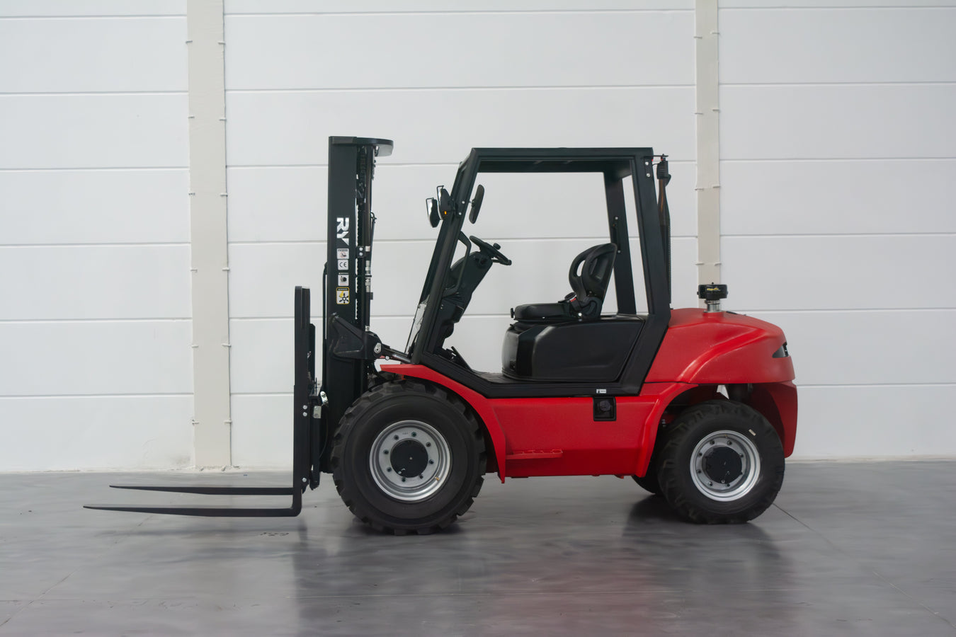 Rough Terrain Forklifts