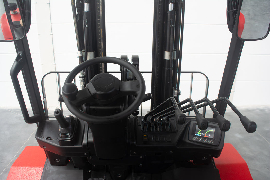 Royal Rough Terrain 4WD Forklift