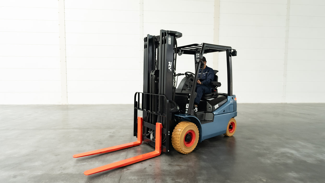 Royal Forklifts R Series 4-wheel Electric Forklift